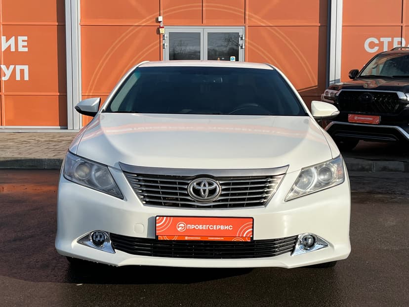 Toyota Camry с пробегом, 2014 год, Волгоград, 2.0 бензин, Автомат - вид 2