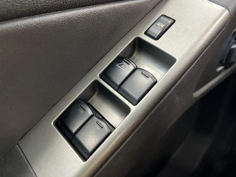 Nissan Pathfinder с пробегом, 2006 год, Волгоград, 2.5 дизель, Автомат - вид 20