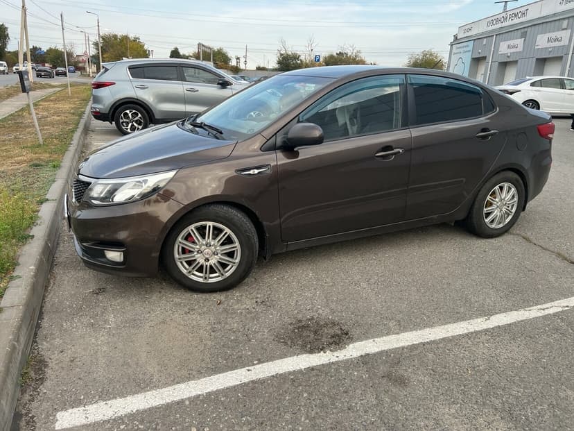 KIA Rio с пробегом, 2015 год, Волгоград, 1.6 бензин, Автомат