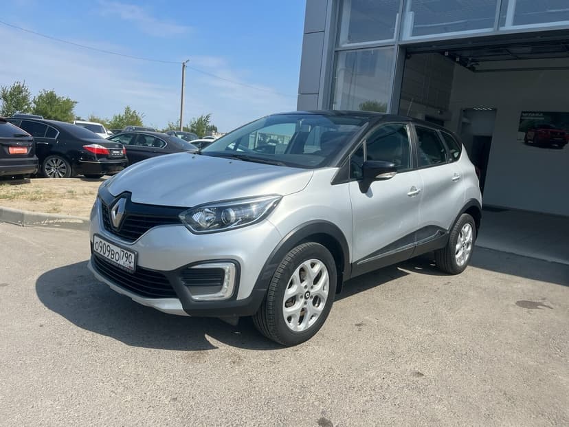 Renault Kaptur с пробегом, 2017 год, Волгоград, 1.6 бензин, Вариатор