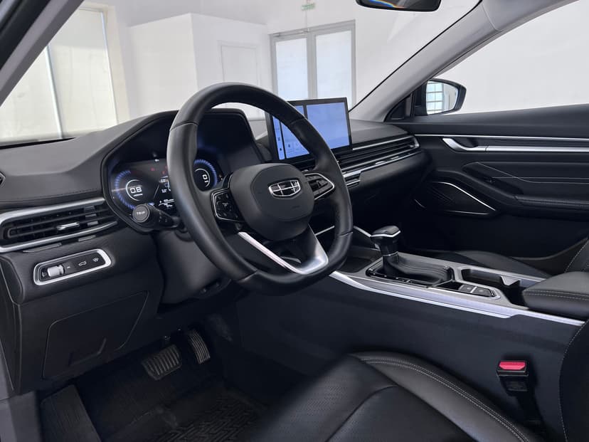 Geely Emgrand с пробегом, 2024 год, Волгоград, 1.5 бензин, Автомат - вид 17