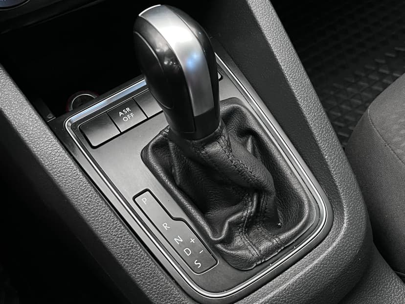 Volkswagen Jetta с пробегом, 2015 год, Волгоград, 1.6 бензин, Автомат - вид 14