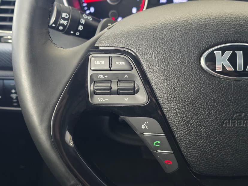 KIA Cerato с пробегом, 2017 год, Волгоград, 2.0 бензин, Автомат - вид 14