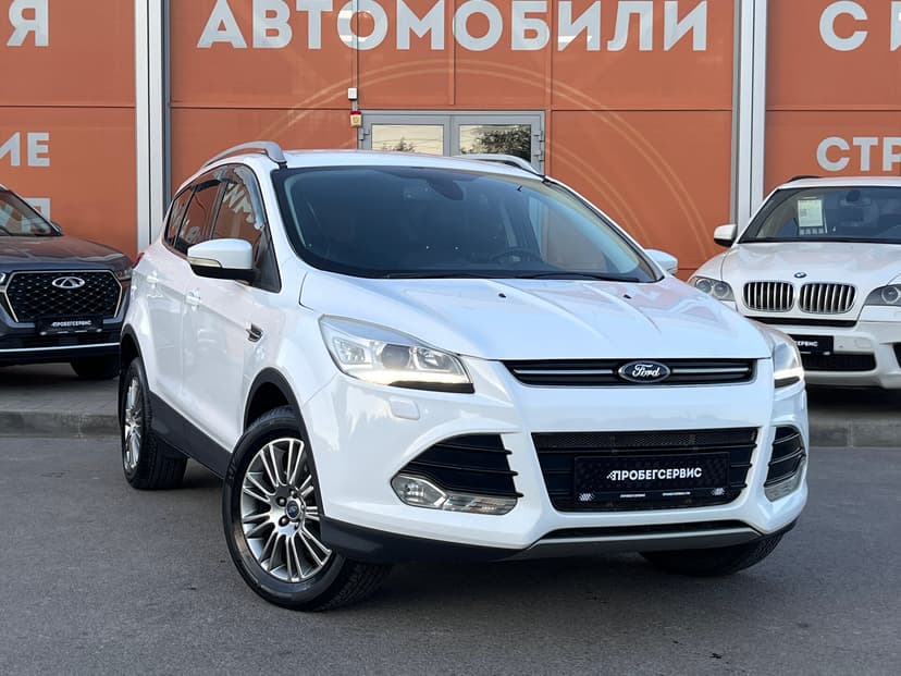 Ford Kuga с пробегом, 2014 год, Волгоград, 1.6 бензин, Автомат - вид 3