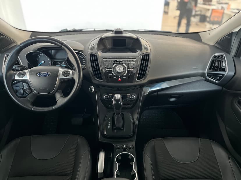 Ford Kuga с пробегом, 2014 год, Волгоград, 1.6 бензин, Автомат - вид 11