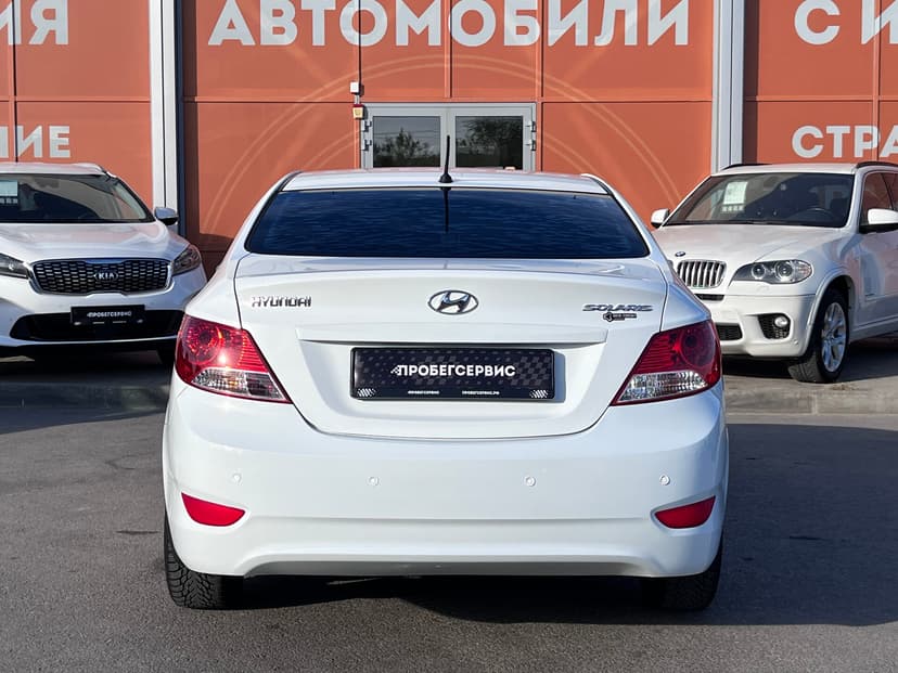 Hyundai Solaris с пробегом, 2014 год, Волгоград, 1.6 бензин, Механика - вид 6