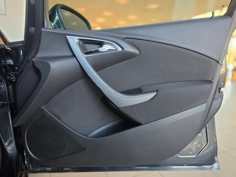 Opel Astra с пробегом, 2013 год, Волгоград, 1.6 бензин, Автомат - вид 19