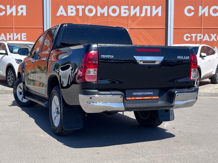 Toyota Hilux с пробегом, 2015 год, Волгоград, 2.4 дизель, Механика - вид 7