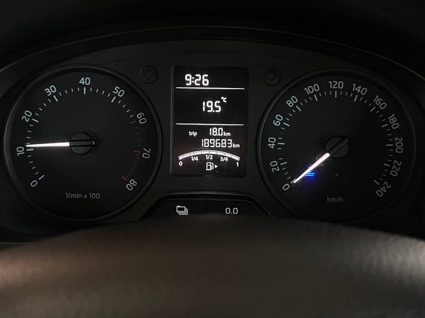 Skoda Rapid с пробегом, 2014 год, Волгоград, 1.6 бензин, Механика - вид 11