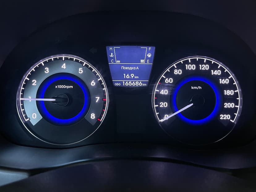 Hyundai Solaris с пробегом, 2014 год, Волгоград, 1.6 бензин, Механика - вид 13
