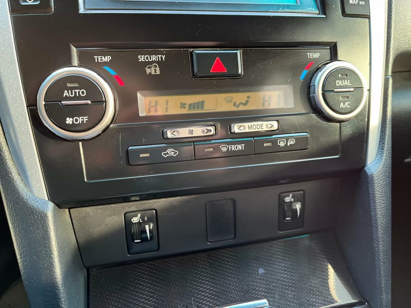 Toyota Camry с пробегом, 2014 год, Волгоград, 2.0 бензин, Автомат - вид 16