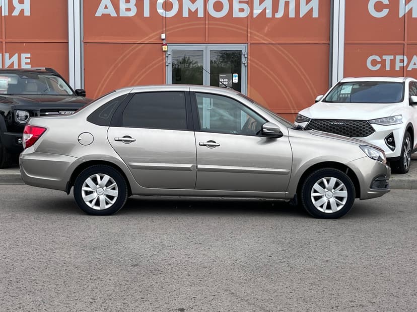 ВАЗ (LADA) Granta с пробегом, 2020 год, Волгоград, 1.6 бензин, Робот - вид 4
