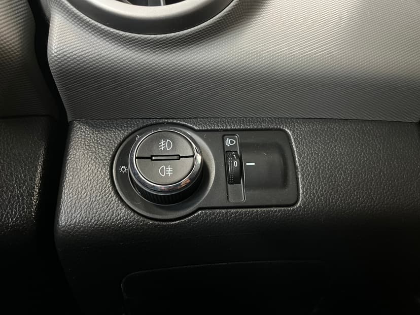 Chevrolet Aveo с пробегом, 2015 год, Волгоград, 1.6 бензин, Автомат - вид 18