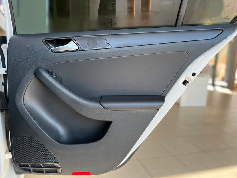 Volkswagen Jetta с пробегом, 2015 год, Волгоград, 1.6 бензин, Автомат - вид 23