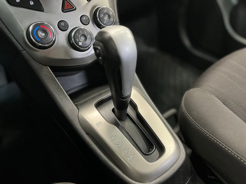 Chevrolet Aveo с пробегом, 2015 год, Волгоград, 1.6 бензин, Автомат - вид 17