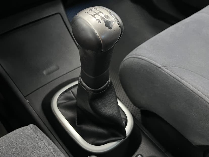 Nissan Tiida с пробегом, 2010 год, Волгоград, 1.6 бензин, Механика - вид 14