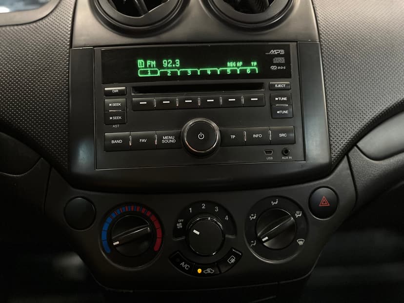 Chevrolet Aveo с пробегом, 2010 год, Волгоград, 1.4 бензин, Автомат - вид 12