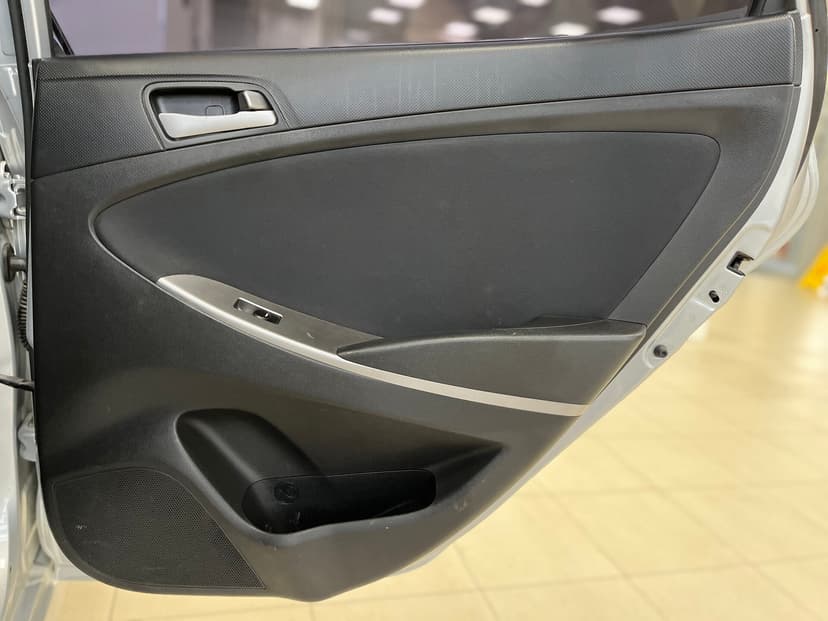 Hyundai Solaris с пробегом, 2015 год, Волгоград, 1.6 бензин, Автомат - вид 23