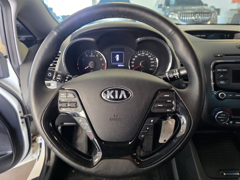 KIA Cerato с пробегом, 2017 год, Волгоград, 2.0 бензин, Автомат - вид 12