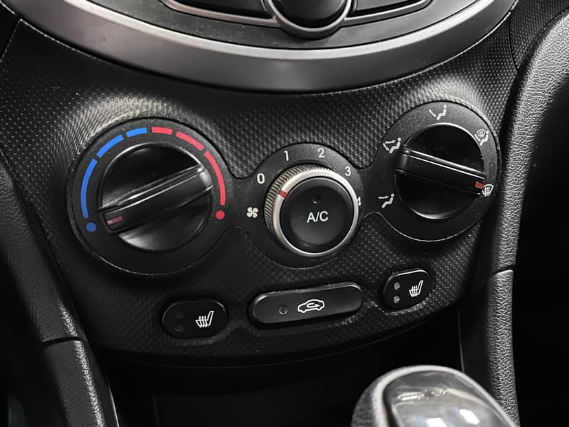 Hyundai Solaris с пробегом, 2015 год, Волгоград, 1.6 бензин, Автомат - вид 15