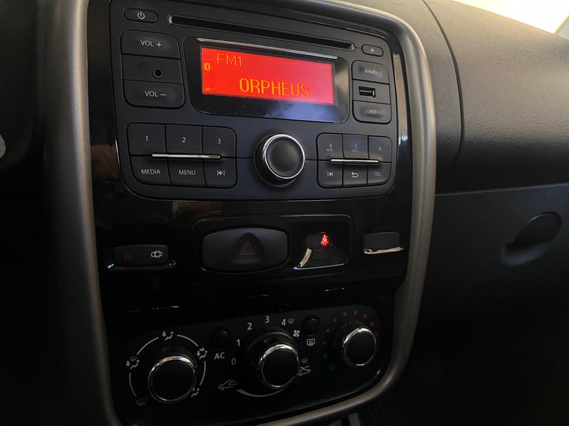 Renault Duster с пробегом, 2014 год, Волгоград, 2.0 бензин, Механика - вид 11