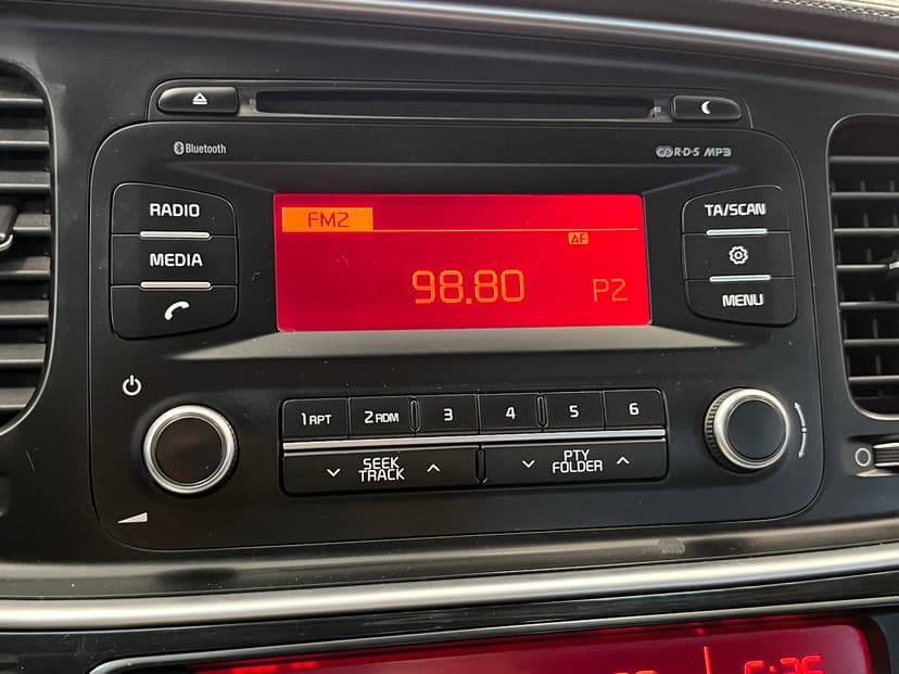 KIA Optima с пробегом, 2015 год, Волгоград, 2.0 бензин, Автомат - вид 14