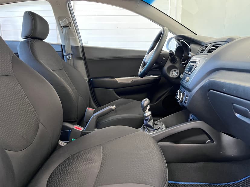 KIA Rio с пробегом, 2013 год, Волгоград, 1.6 бензин, Механика - вид 18