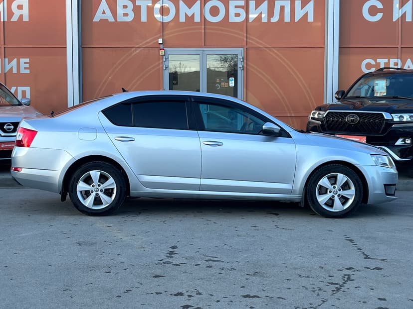 Skoda Octavia с пробегом, 2014 год, Волгоград, 1.8 бензин, Механика - вид 4