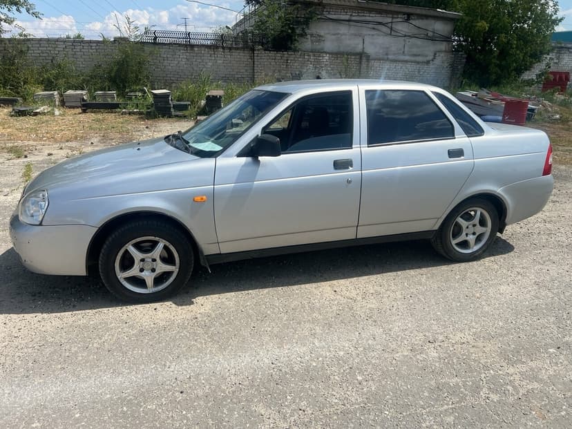 ВАЗ (LADA) Priora с пробегом, 2011 год, Волгоград, 1.6 бензин, Механика