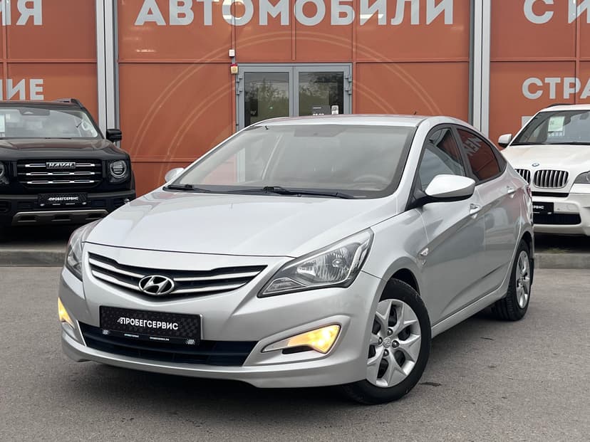 Hyundai Solaris с пробегом, 2015 год, Волгоград, 1.6 бензин, Автомат