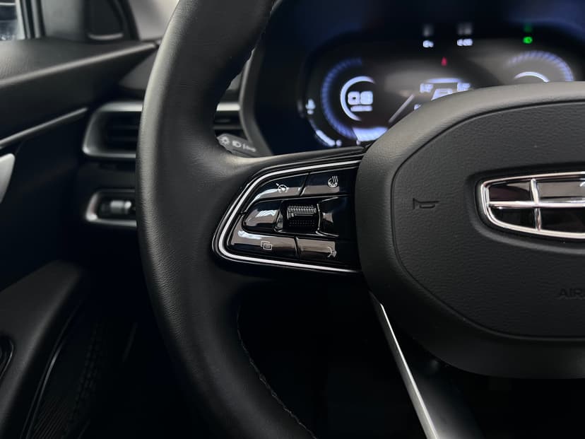 Geely Emgrand с пробегом, 2024 год, Волгоград, 1.5 бензин, Автомат - вид 8