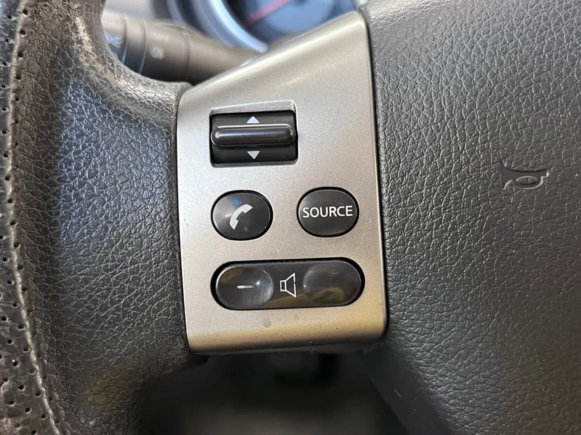 Nissan Tiida с пробегом, 2010 год, Волгоград, 1.6 бензин, Механика - вид 11