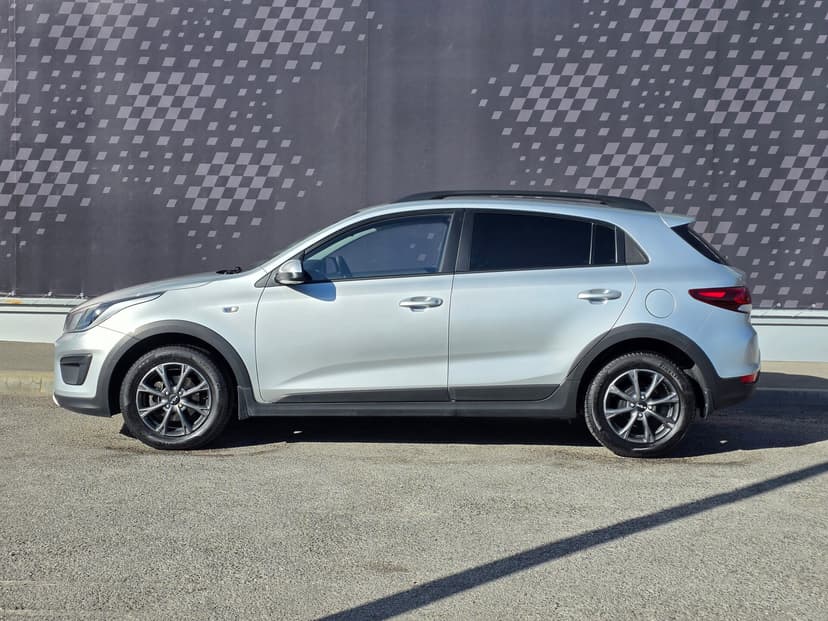 KIA Rio X-Line с пробегом, 2017 год, Волгоград, 1.4 бензин, Механика - вид 5