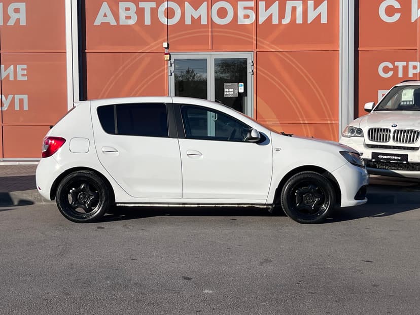 Renault Sandero с пробегом, 2016 год, Волгоград, 1.6 бензин, Механика - вид 4