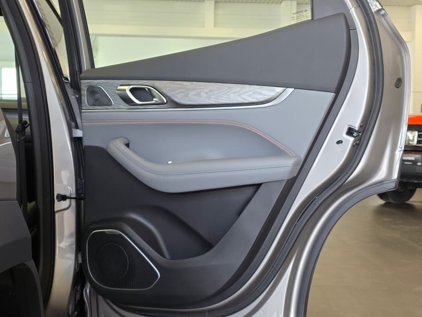 Geely Galaxy M7 с пробегом, 2026 год, Волгоград, 1.5 гибрид, Автомат - вид 30