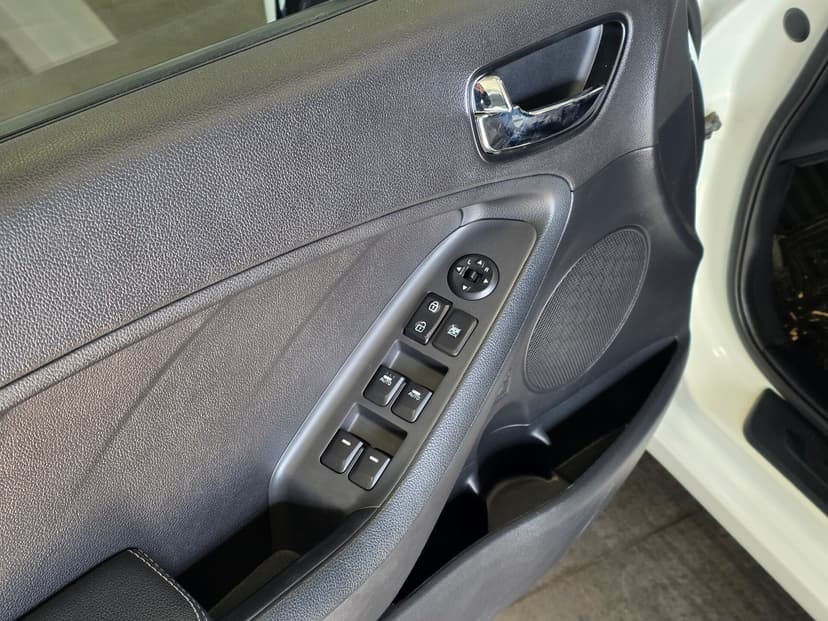 KIA Cerato с пробегом, 2017 год, Волгоград, 2.0 бензин, Автомат - вид 19