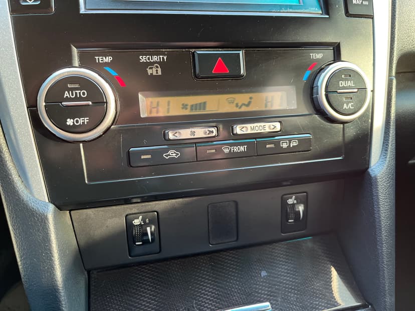 Toyota Camry с пробегом, 2014 год, Волгоград, 2.0 бензин, Автомат - вид 16