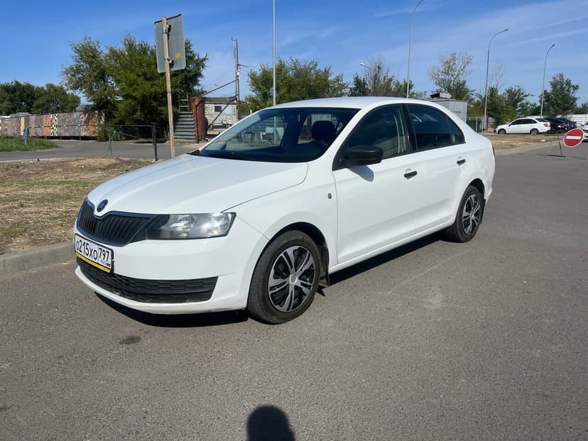 Skoda Rapid с пробегом, 2014 год, Волгоград, 1.6 бензин, Механика
