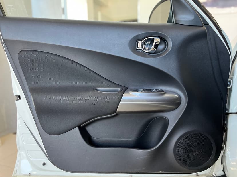 Nissan Juke с пробегом, 2011 год, Волгоград, 1.6 бензин, Вариатор - вид 25