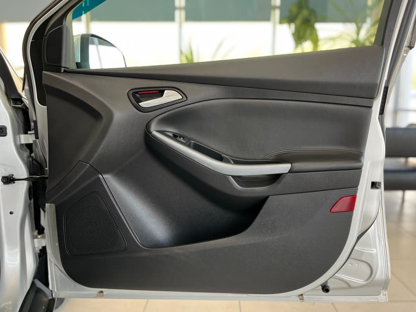 Ford Focus с пробегом, 2011 год, Волгоград, 1.6 бензин, Робот - вид 27