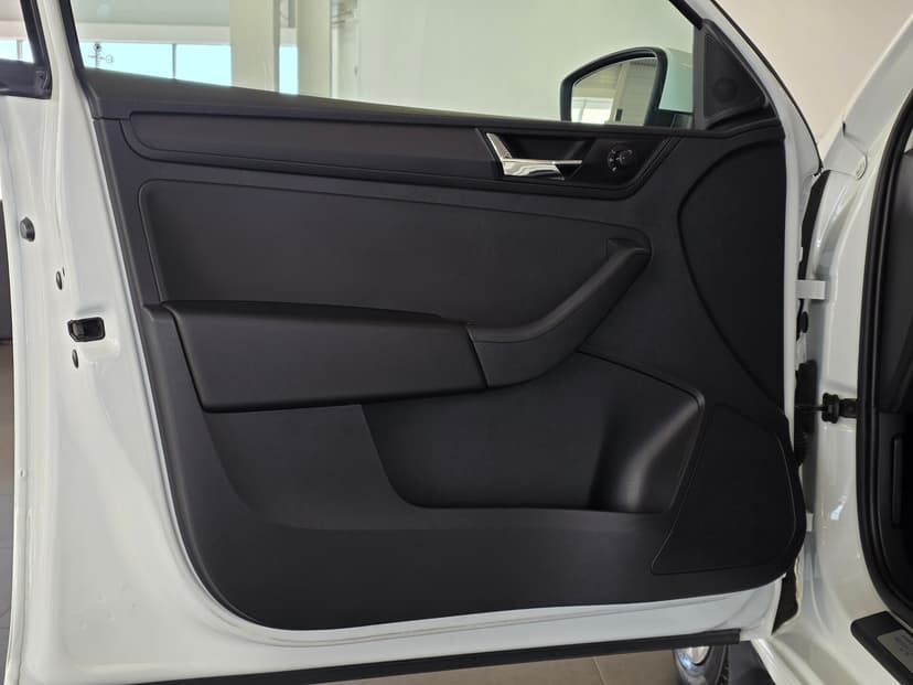 Skoda Rapid с пробегом, 2019 год, Волгоград, 1.6 бензин, Механика - вид 18
