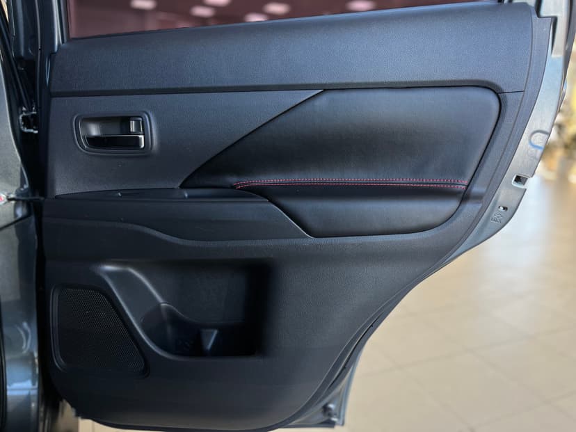 Mitsubishi Outlander с пробегом, 2014 год, Волгоград, 2.0 бензин, Вариатор - вид 25