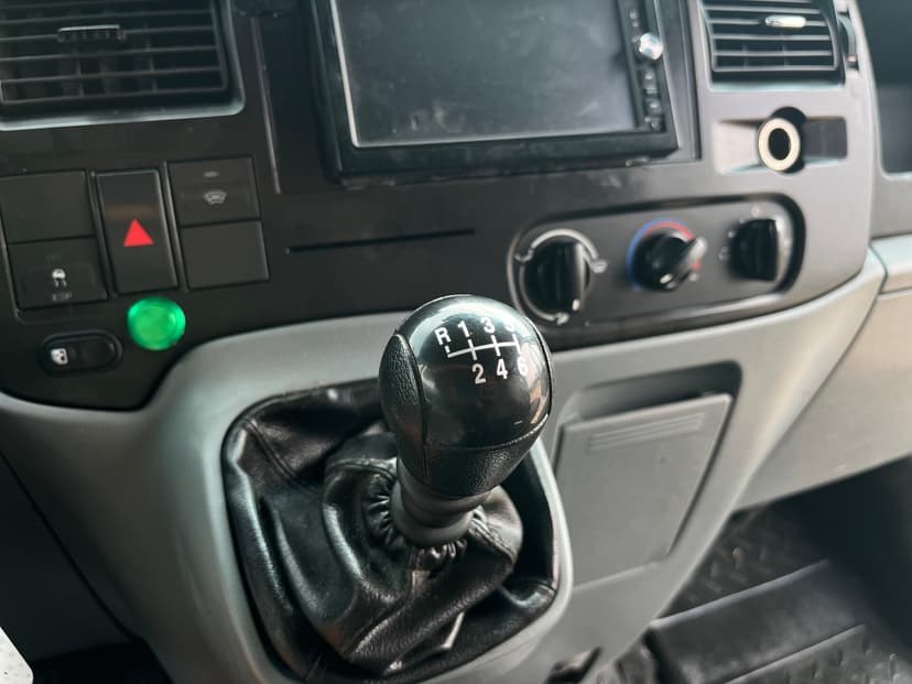 Ford Transit с пробегом, 2013 год, Волгоград, 2.2 дизель, Механика - вид 11