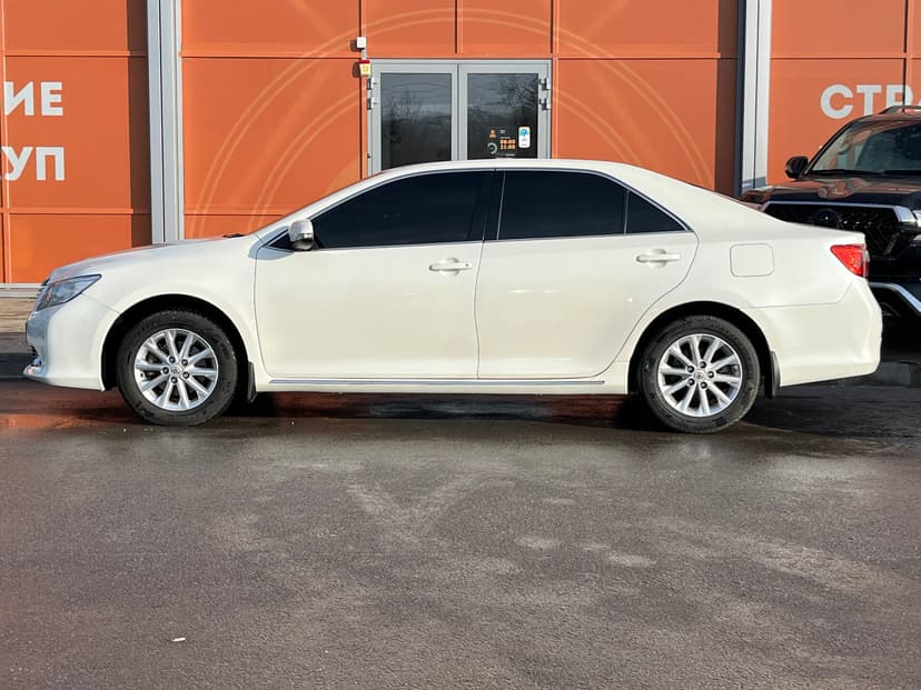 Toyota Camry с пробегом, 2014 год, Волгоград, 2.0 бензин, Автомат - вид 8