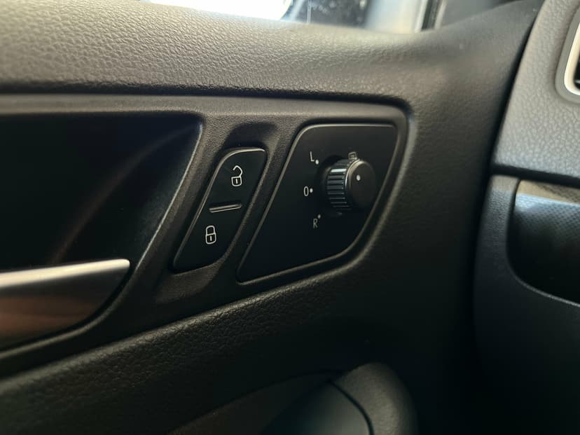 Volkswagen Jetta с пробегом, 2012 год, Волгоград, 1.6 бензин, Автомат - вид 17
