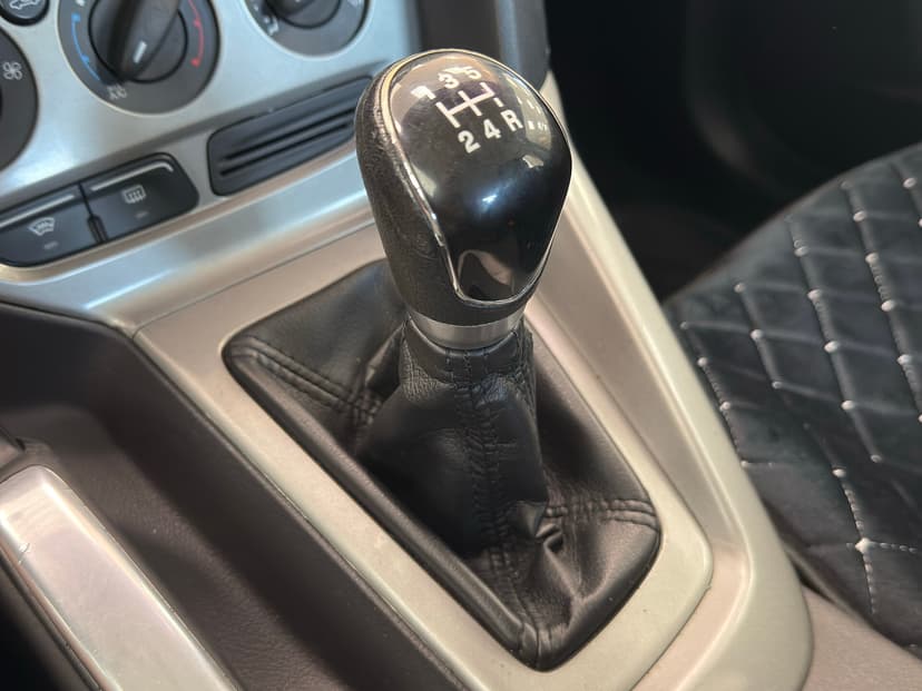 Ford Focus с пробегом, 2012 год, Волгоград, 1.6 бензин, Механика - вид 14