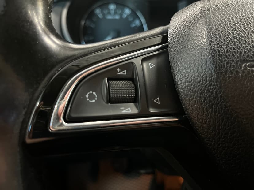 Skoda Octavia с пробегом, 2014 год, Волгоград, 1.8 бензин, Механика - вид 12