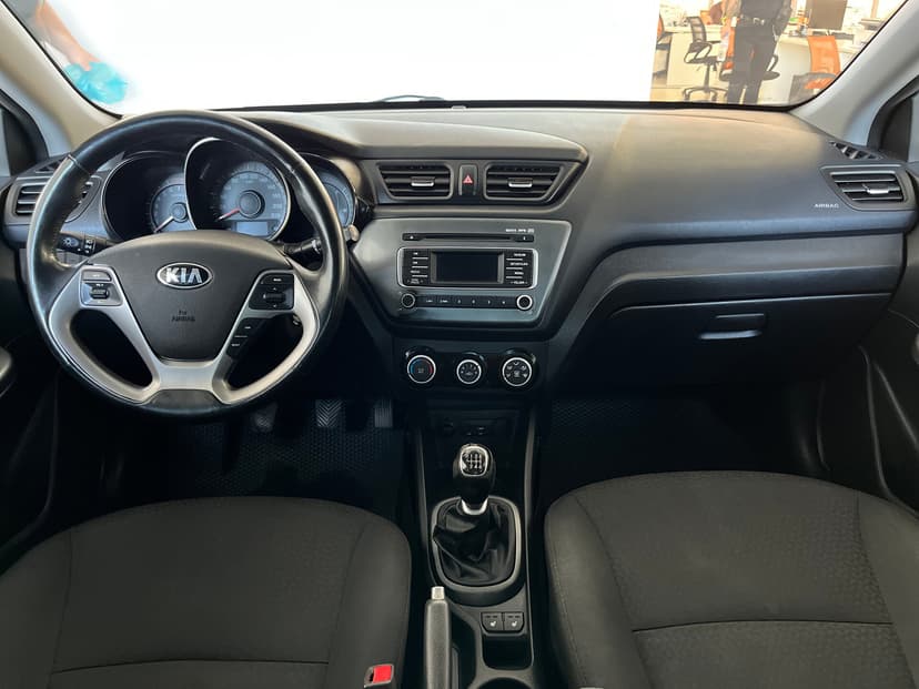 KIA Rio с пробегом, 2015 год, Волгоград, 1.6 бензин, Механика - вид 9