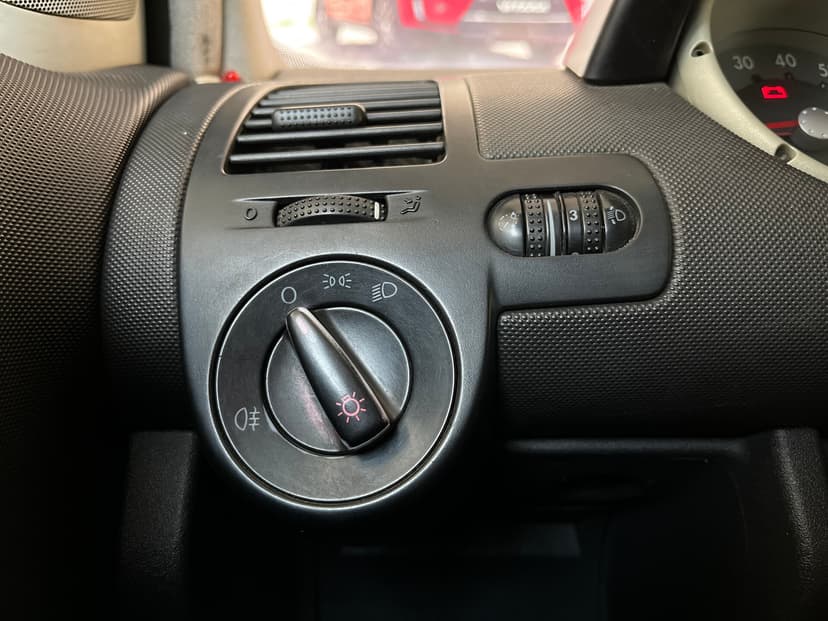 Volkswagen Polo с пробегом, 2000 год, Волгоград, 1.0 бензин, Механика - вид 13