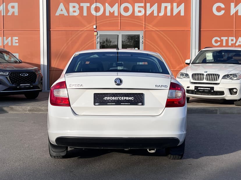 Skoda Rapid с пробегом, 2014 год, Волгоград, 1.6 бензин, Механика - вид 6